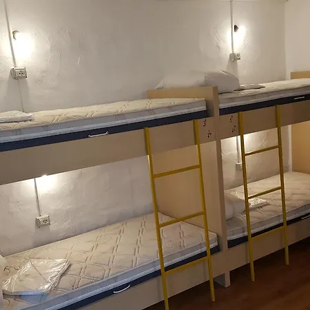 Hostel Pashai And Pizza Bar Durrës